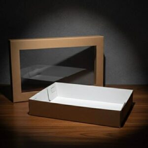 კრაფტის ფანჯრიანი ყუთი თეთრი გულით